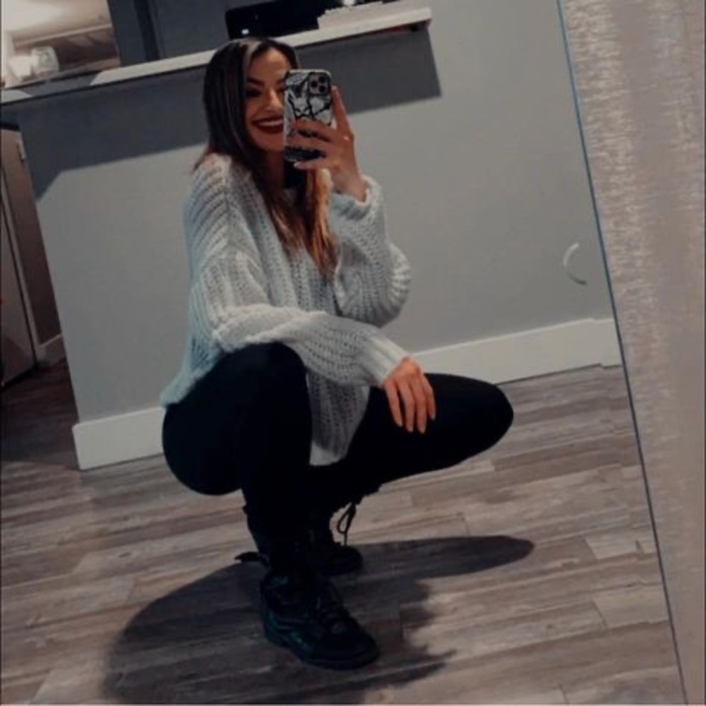 Meet your Posher, Anastasia